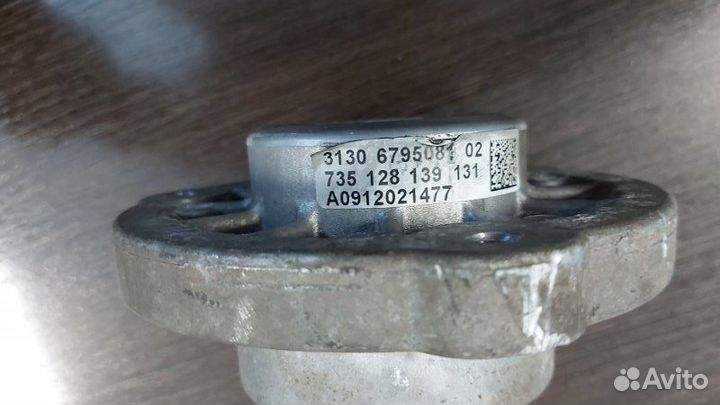 Опора амортизатора Bmw 750Lix F02 N63 4.4I 2009