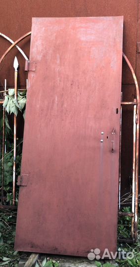 Дверь входная металлическая уличная