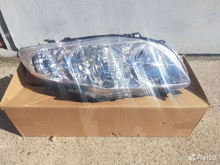 Фара Тойота Королла 150 (06-10г)