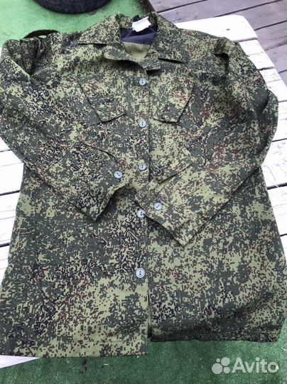 Камуфляжный костюм