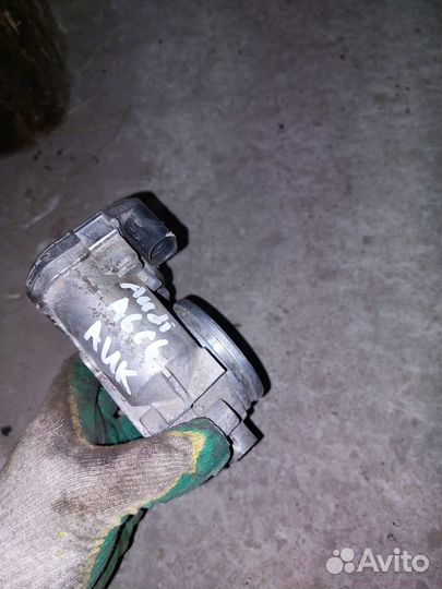 Дроссельная заслонка Audi А6 C6 3.2 AUK