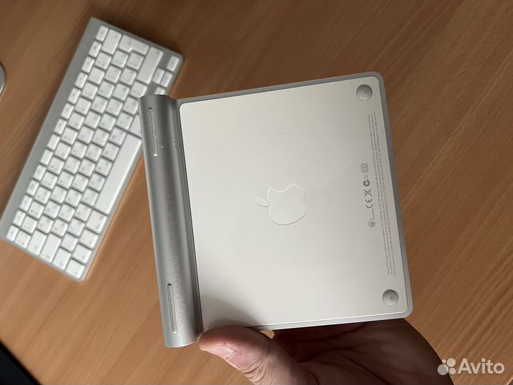 Apple magic trackpad 1