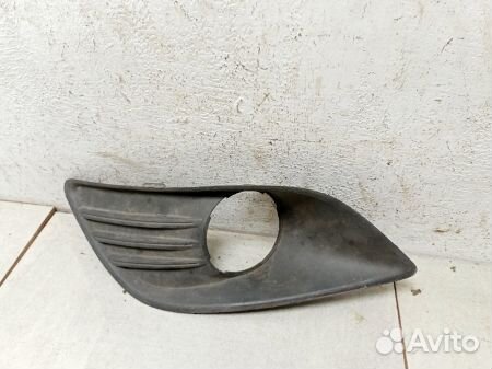 Решетка бампера Форд Focus 2