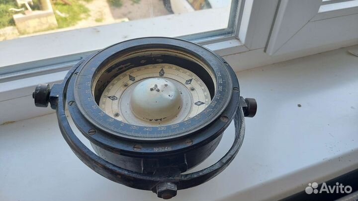 Компас морской шлюпочный