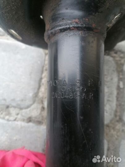 Стойки амортизатора rav4(30)