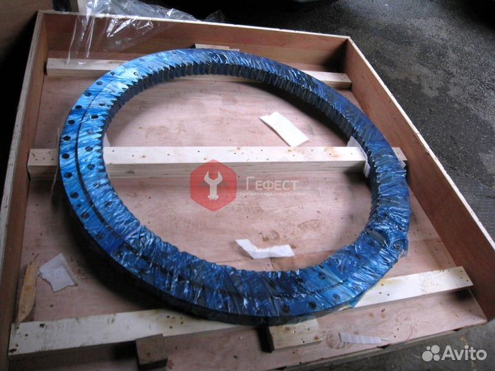 Поворотный круг Hitachi ZX240-3 9245728