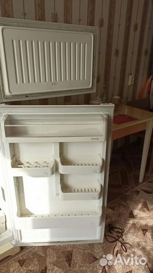 Холодильник Stinol