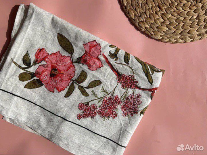 Скатерть льняная белая цветы
