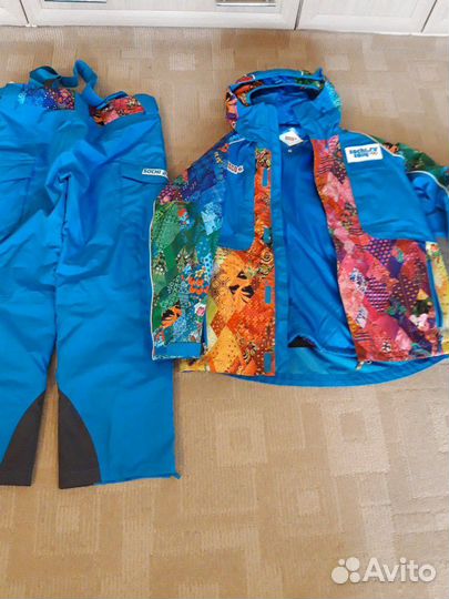 Горнолыжный олимпийский костюм