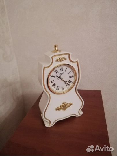 Настольные часы