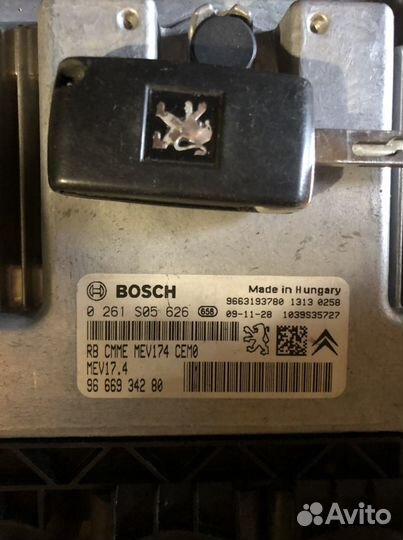Продам Блок управление двигателя на Пежо 308