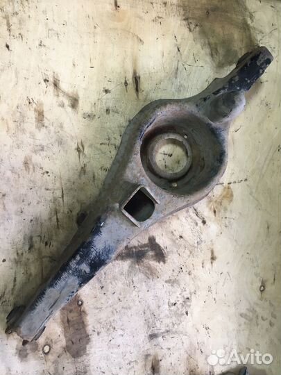 Рычаг поперечный задний левый Mazda CX 7