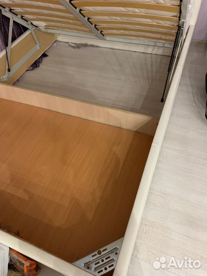 Кровать двухспальная бу