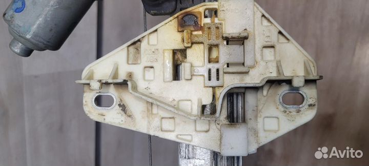 Стеклоподъемник Honda CR-V