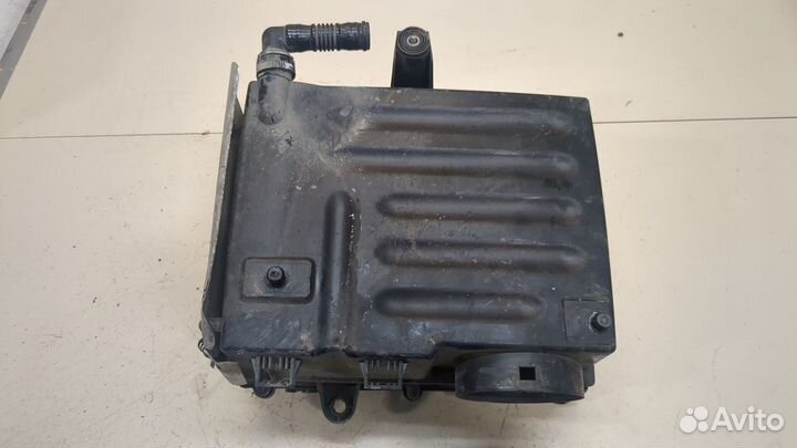 Корпус воздушного фильтра Volkswagen Amarok, 2016