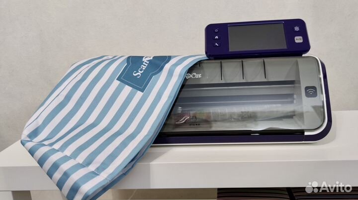 Режущий плоттер Brother ScanNCut CM900