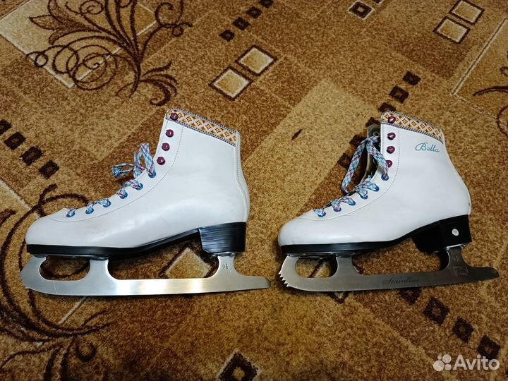 Коньки фигурные женские