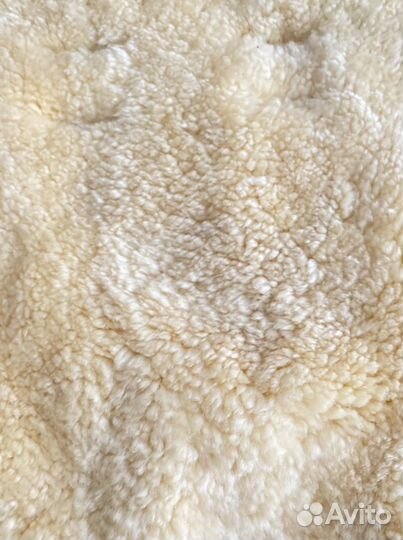 Меховой конверт из овчины в коляску Mansita