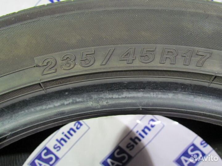 Yokohama BluEarth AE50 235/45 R17 117D