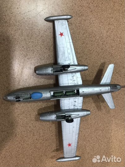 Модель самолета Ил-28