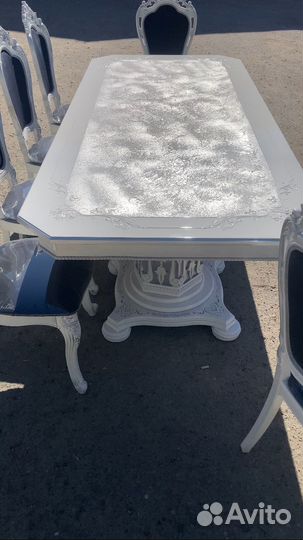 Стол Голд и стулья серебро