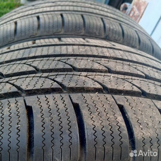 Tracmax Ice-Plus S210 215/50 R17 95V