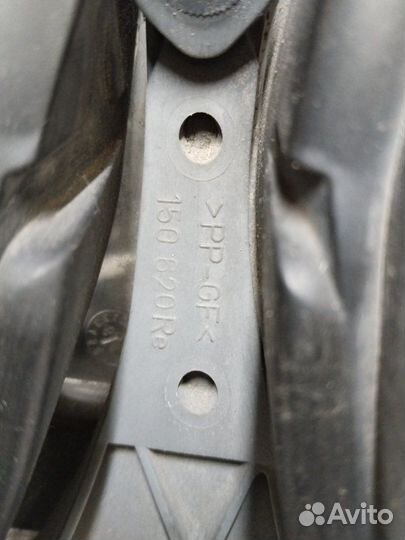 Фара передняя правая Mercedes E W210 2002