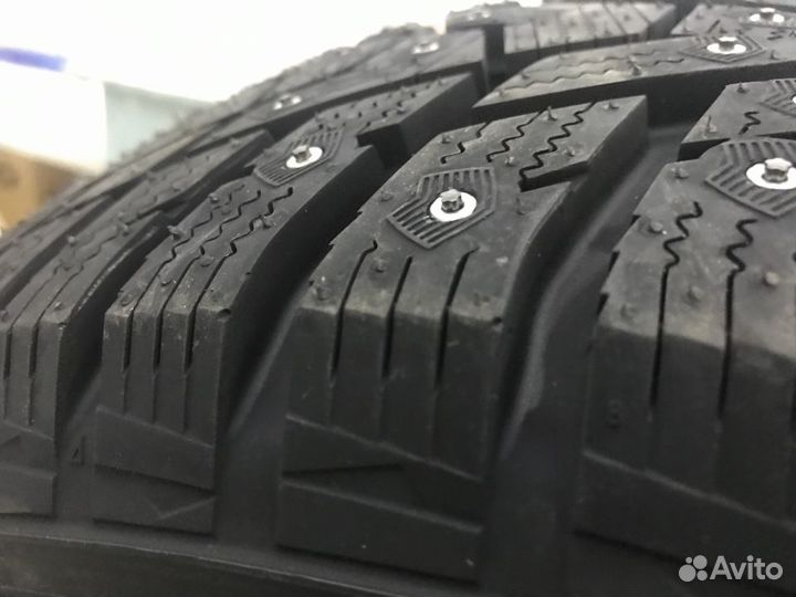 Hankook Winter I'Pike RS2 W429 215/60 R16 99T