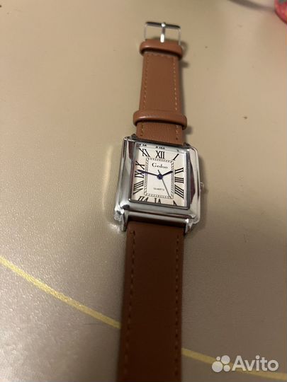 Наручные часы омаж Cartier Tank