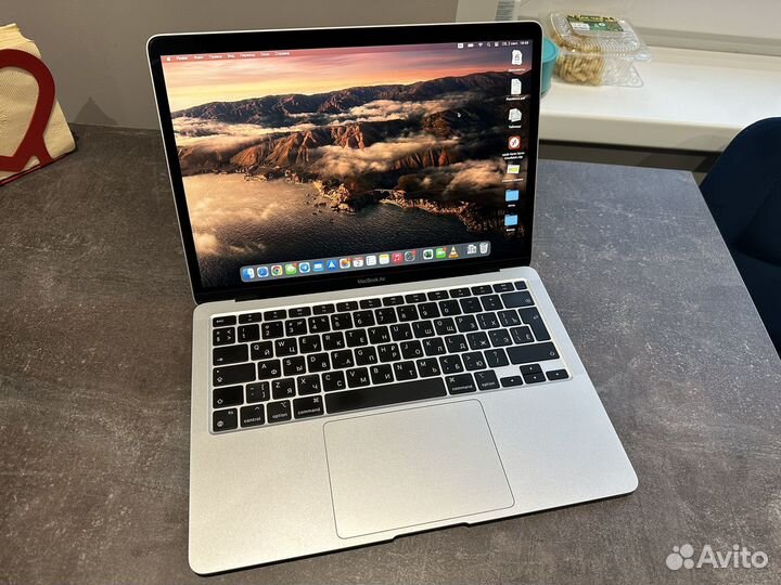 Apple MacBook air 13 2020 m1 8gb 256