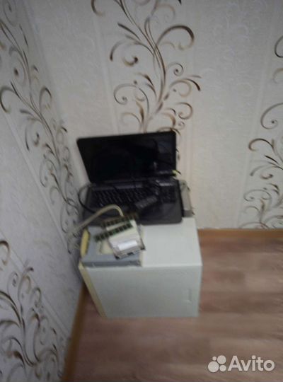 Ноутбук, 2 системника и экран на запчасти