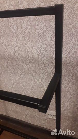 Вешалка для одежды напольная