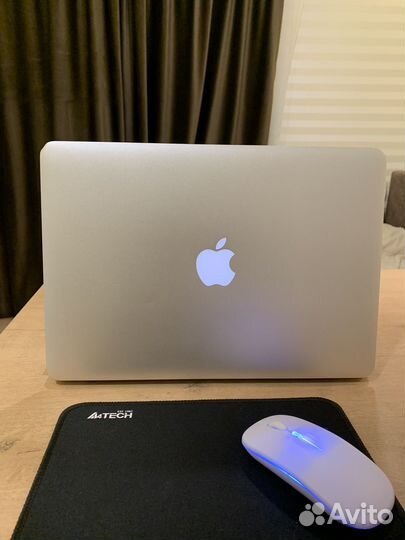 Apple MacBook Air 13 2010