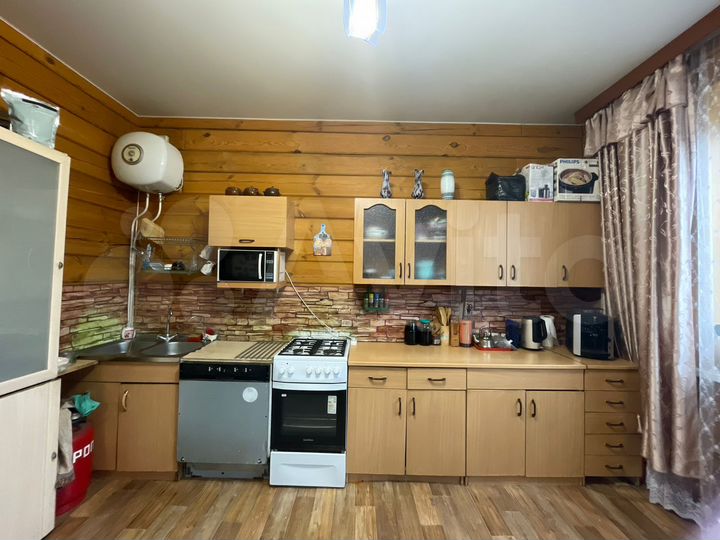 Дом 170,8 м² на участке 10 сот.