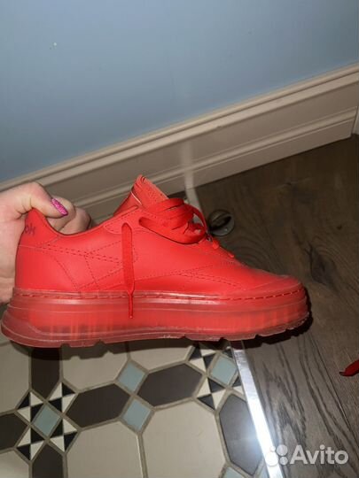 Кроссовки reebok женские