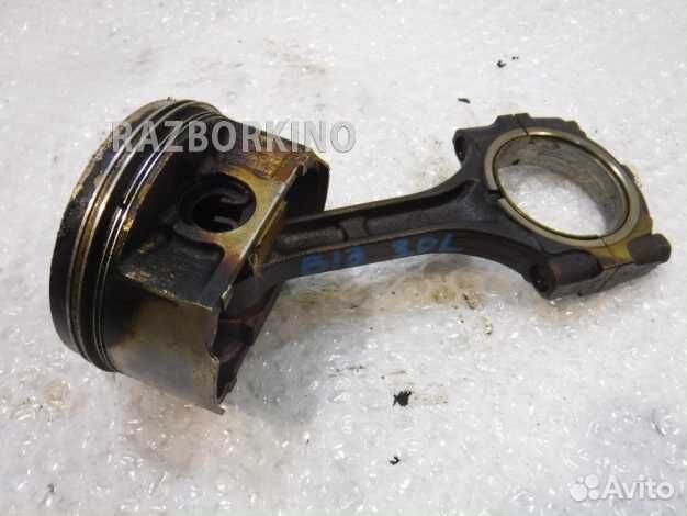 Поршень с шатуном Субару