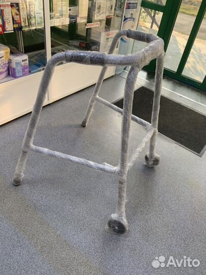 Ходунки на колесиках для взрослых. Артикул: Х-2