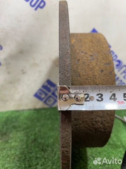 Тормозной диск задний правый Mitsubishi Legnum