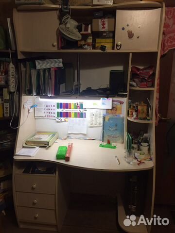 Детский письменный стол