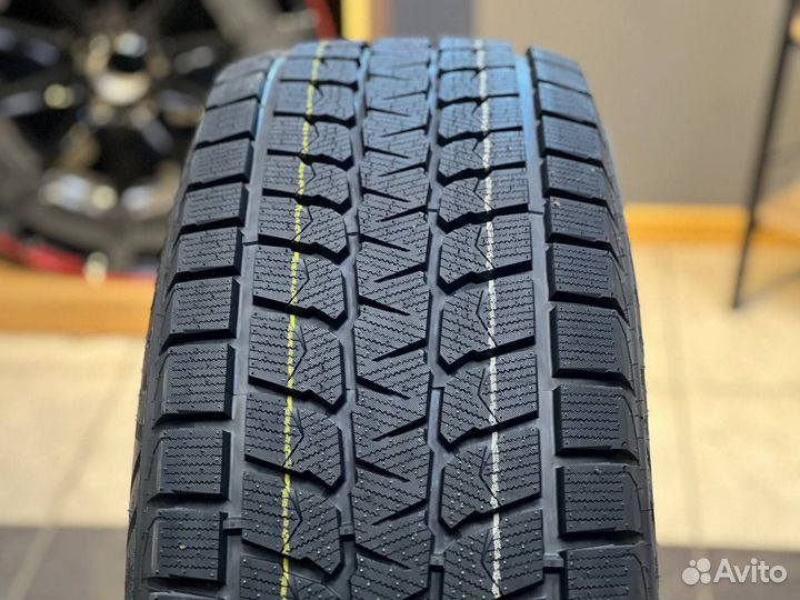 Bearway BW-ICE 265/40 R22 106V