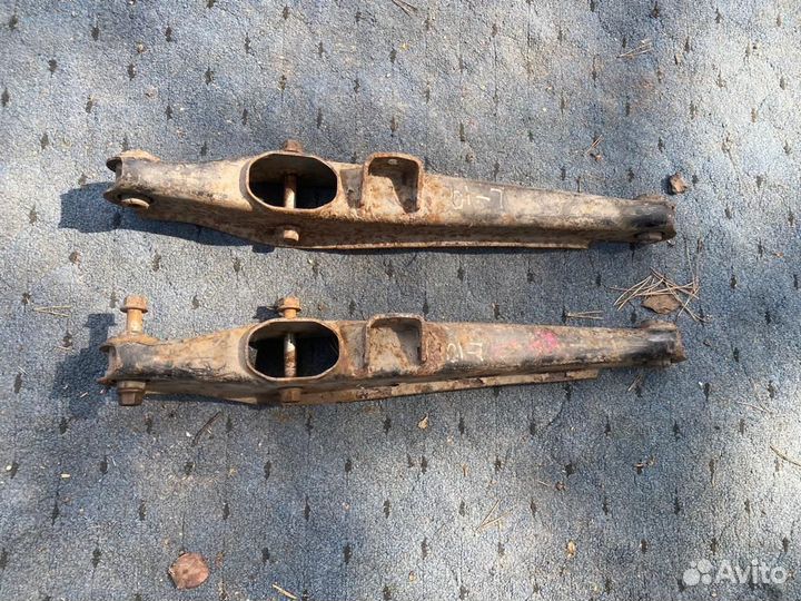 Mitsubishi Lancer 10 рычаг задний лодка