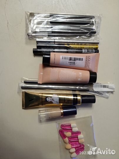 Крем - пудра, кисти пакетом, новые Авито доставкой