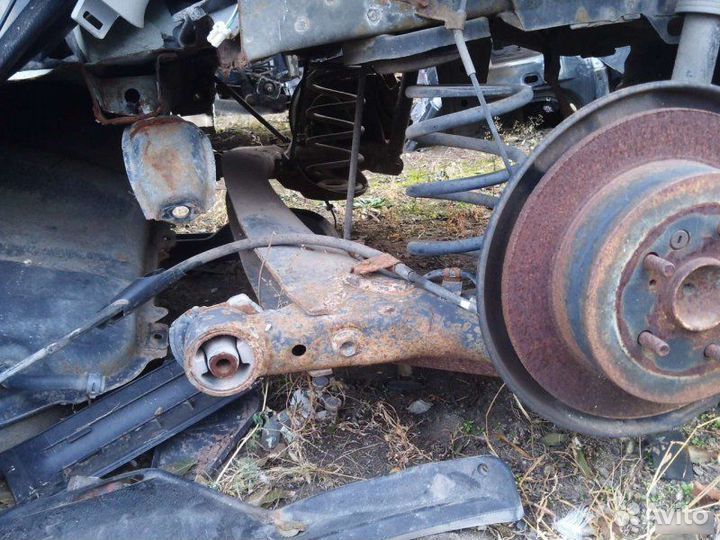 Балка задняя Toyota Isis