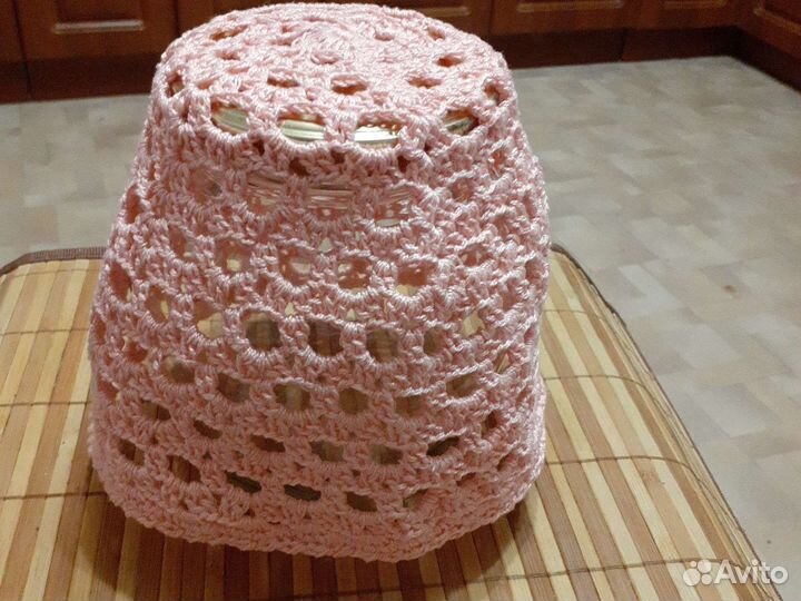 Вязаная шапочка из ириса,ручная работа