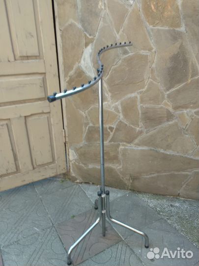 Стойка для одежды