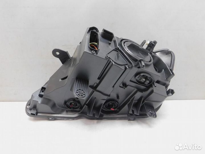 Фара правая BMW X3