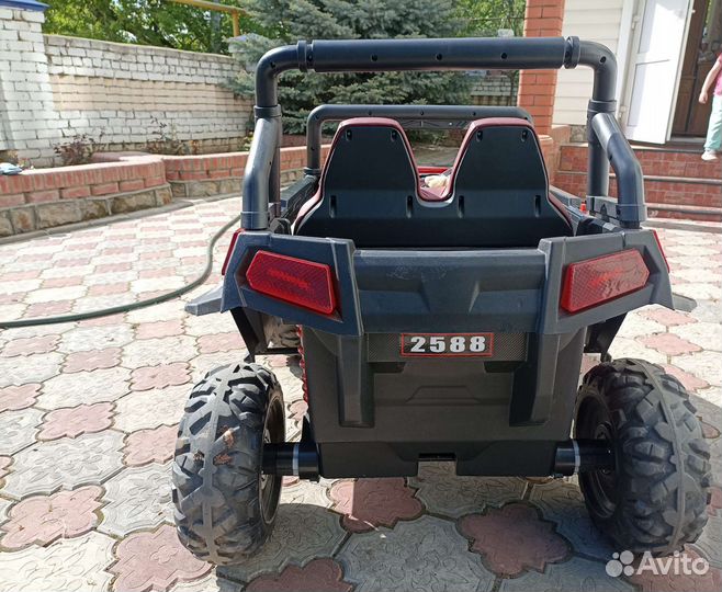 Детский электромобиль двухместный