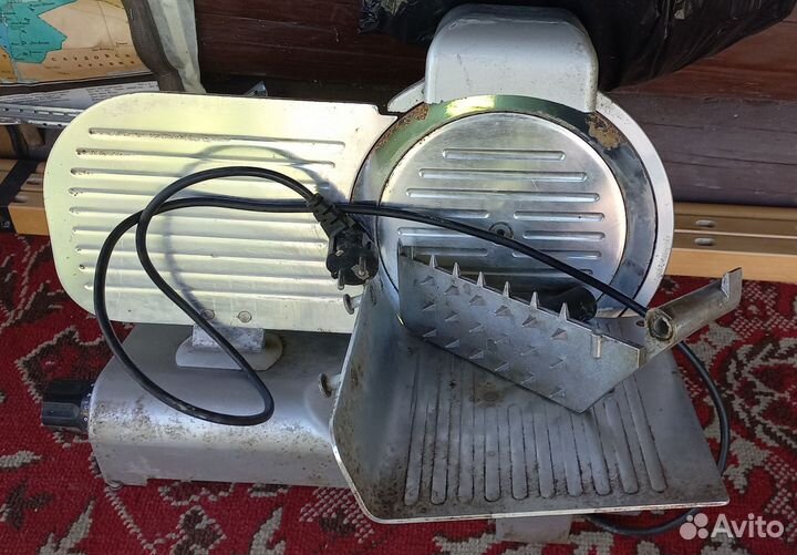 Слайсер, колбасорезка