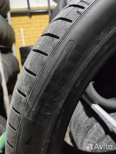 Pirelli P Zero PZ4 305/35 R21 109Y