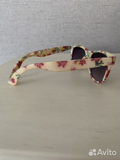 Солнцезащитные очки италия